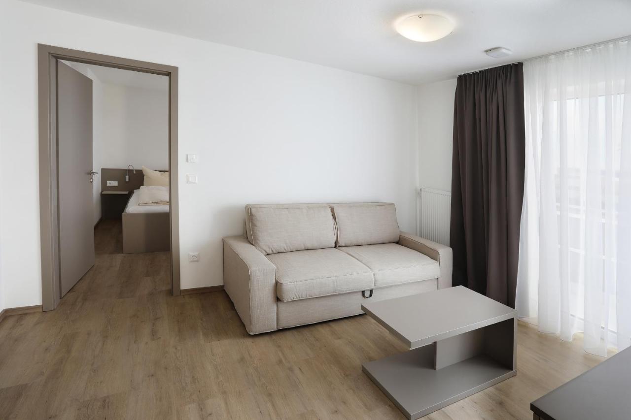 Aparthotel 37 3*